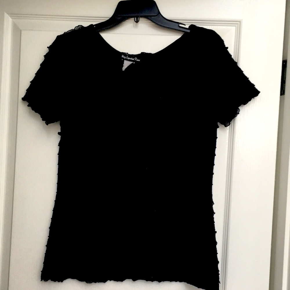Very Important Pieces Ruffled Cap Sleeve Top